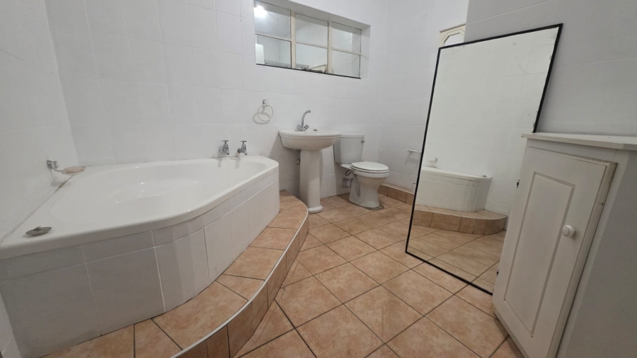 To Let 3 Bedroom Property for Rent in Wilkoppies North West